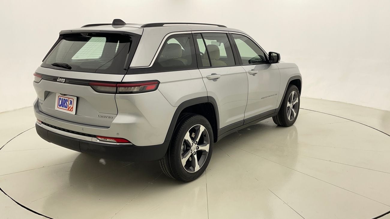 جيب جراند شيروكي LIMITED + 3.6 | بدون دفعة مقدمة | اختبار القيادة في المنزل