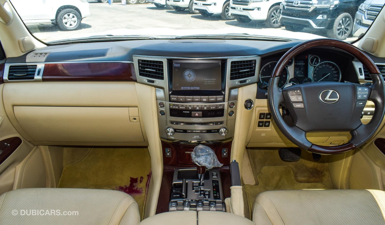 Lexus LX570 With 2019 Model Facelift