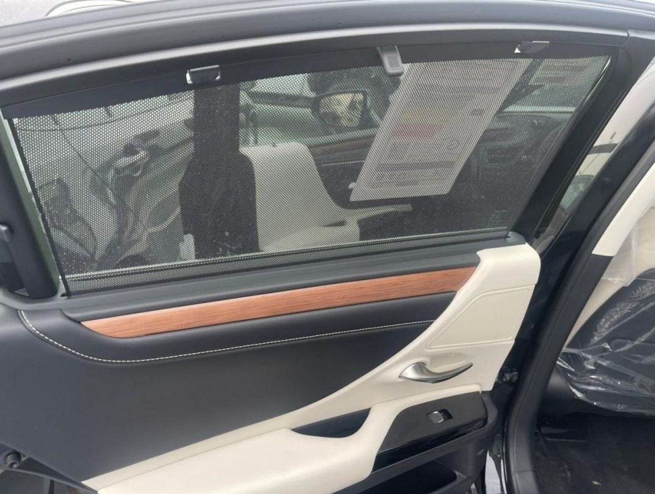 Lexus ES350 3.5 L PETROL V6 2024