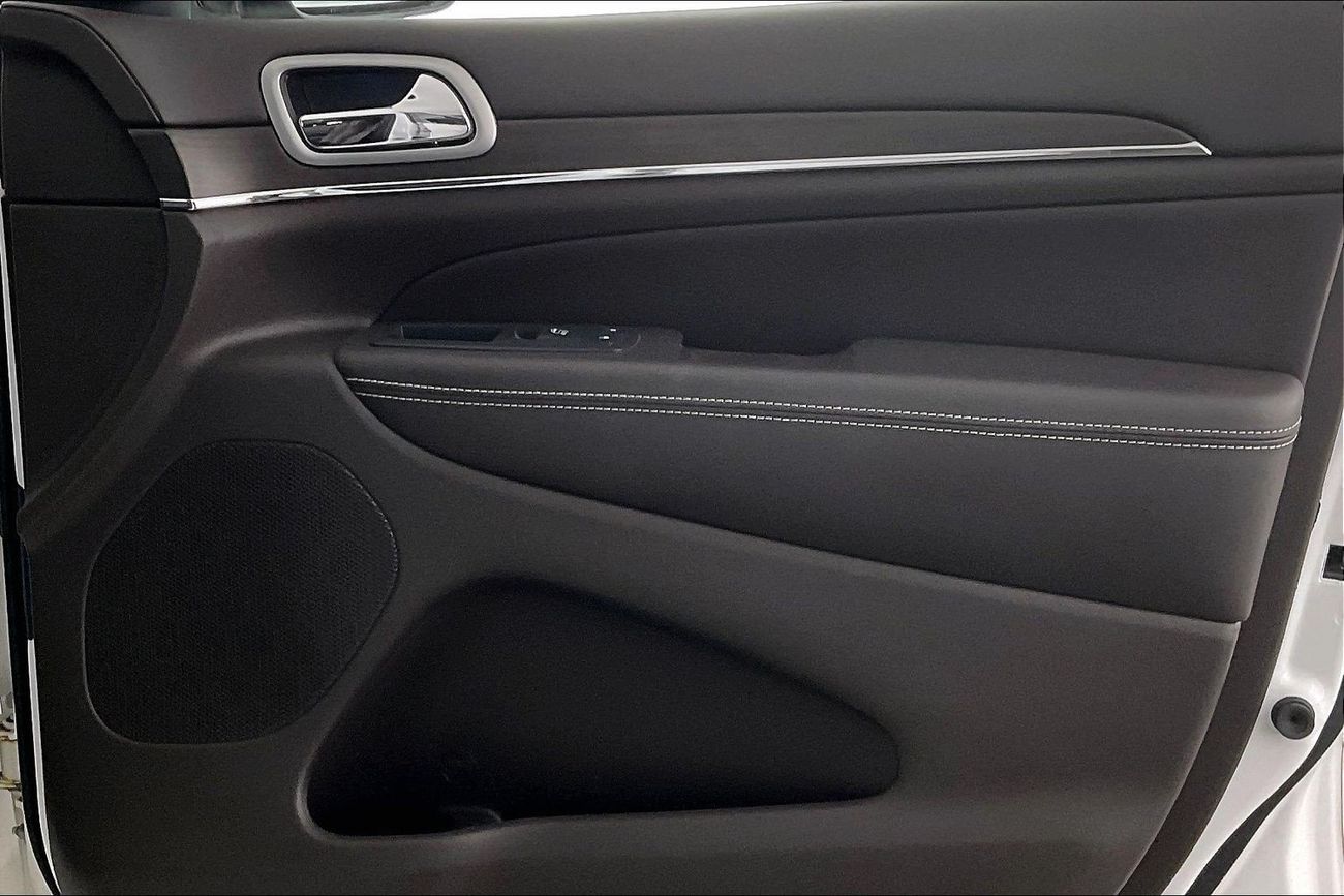 Jeep Grand Cherokee Overland | National Day Celebration | Guaranteed Warranty | 0 Down Payment