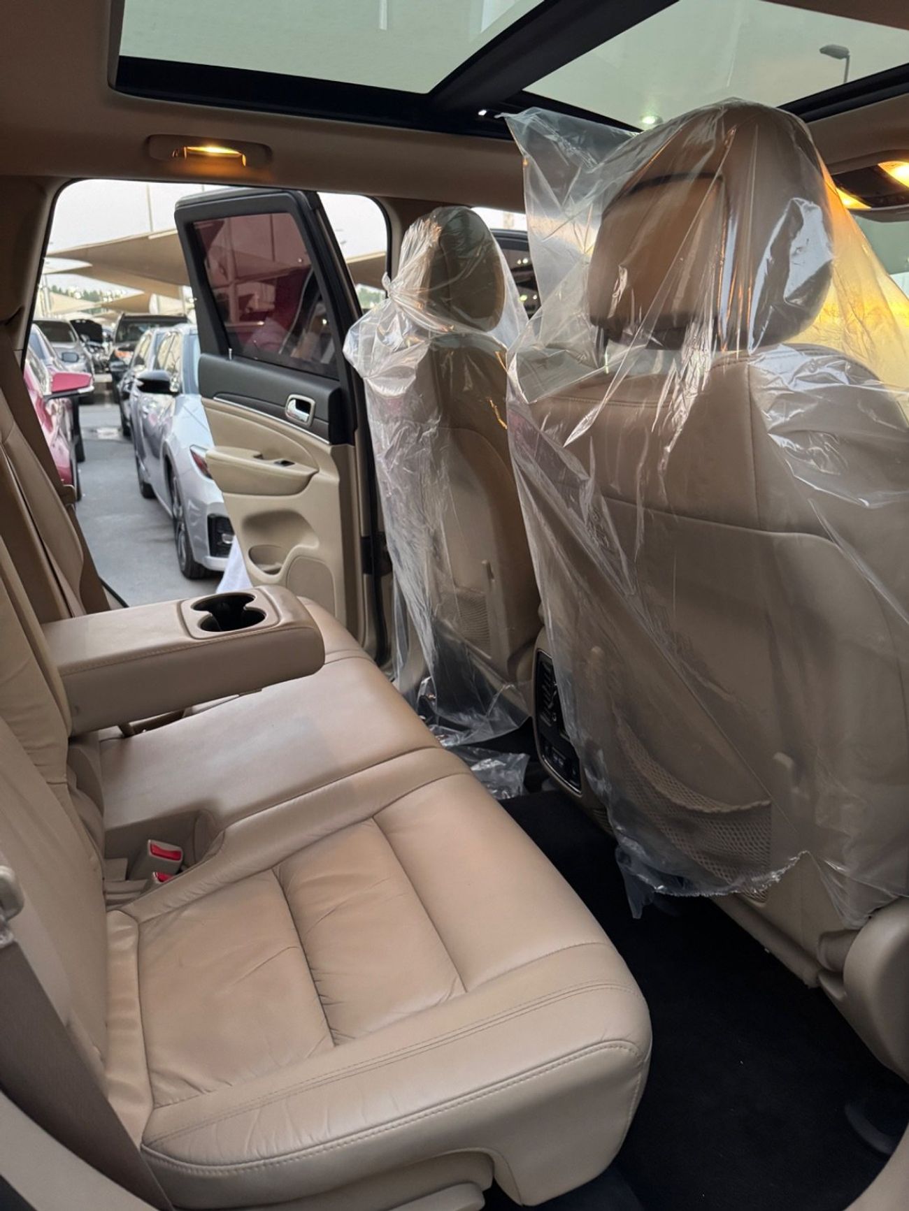 جيب جراند شيروكي Limited 5.7L (360 HP)