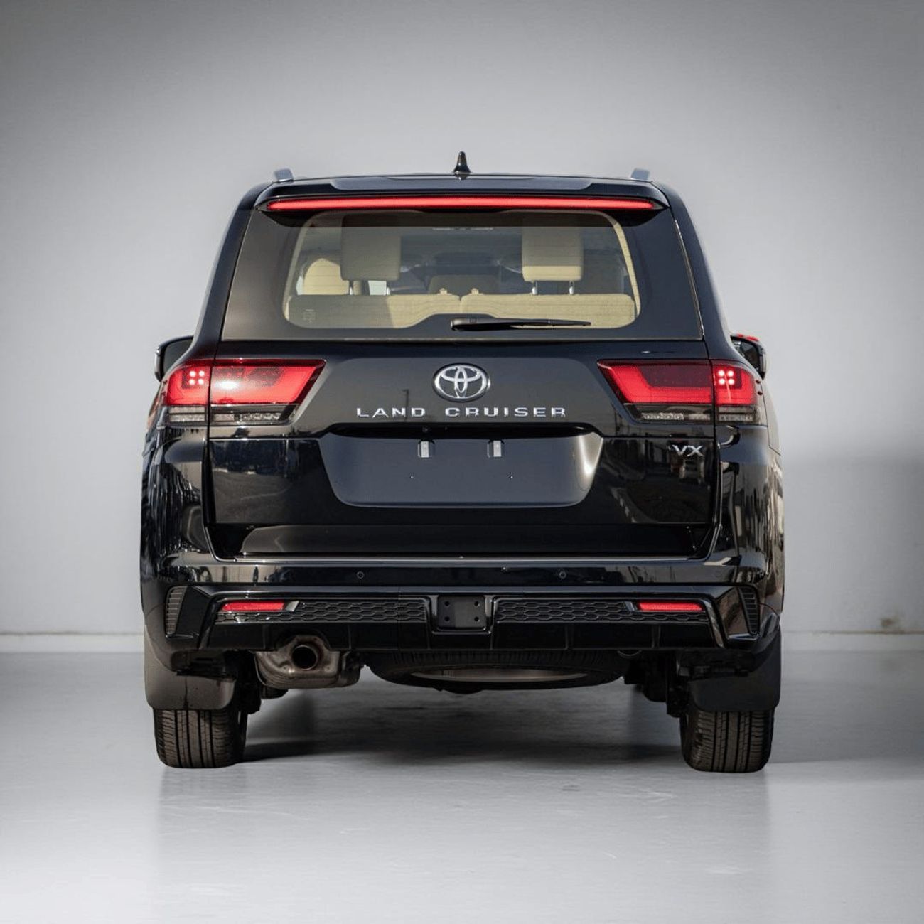 Toyota Land Cruiser VX 4.0L Black Edition