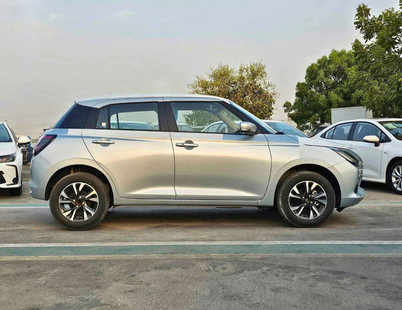 سوزوكي سويفت GLX || 1.2L PETROL A/T | PUSH START | REAR CAMERA | REAR PARKING SENSOR  (CODE # GLX)