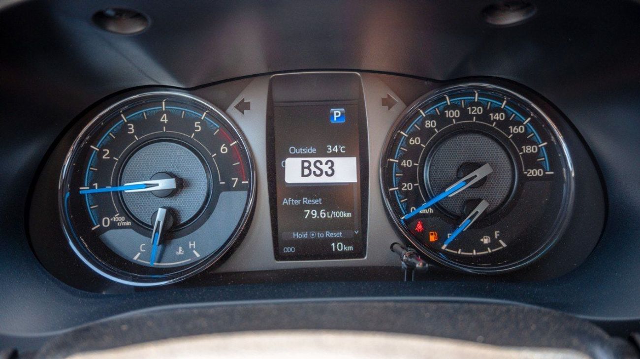 تويوتا هيلوكس Adventure 4.0L