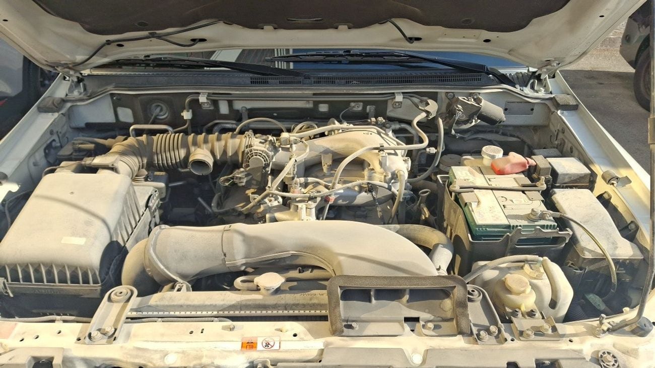 ميتسوبيشي باجيرو GLS MIDLINE 3 | بدون دفعة مقدمة | اختبار القيادة في المنزل