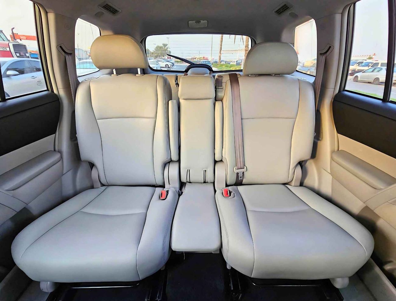 تويوتا هايلاندر BASE/ V6 AWD / ELECTRIC AND LEATHER SEATS / DVD REAR CAMERA / ONLY FOR EXPORT / LOT# 50303