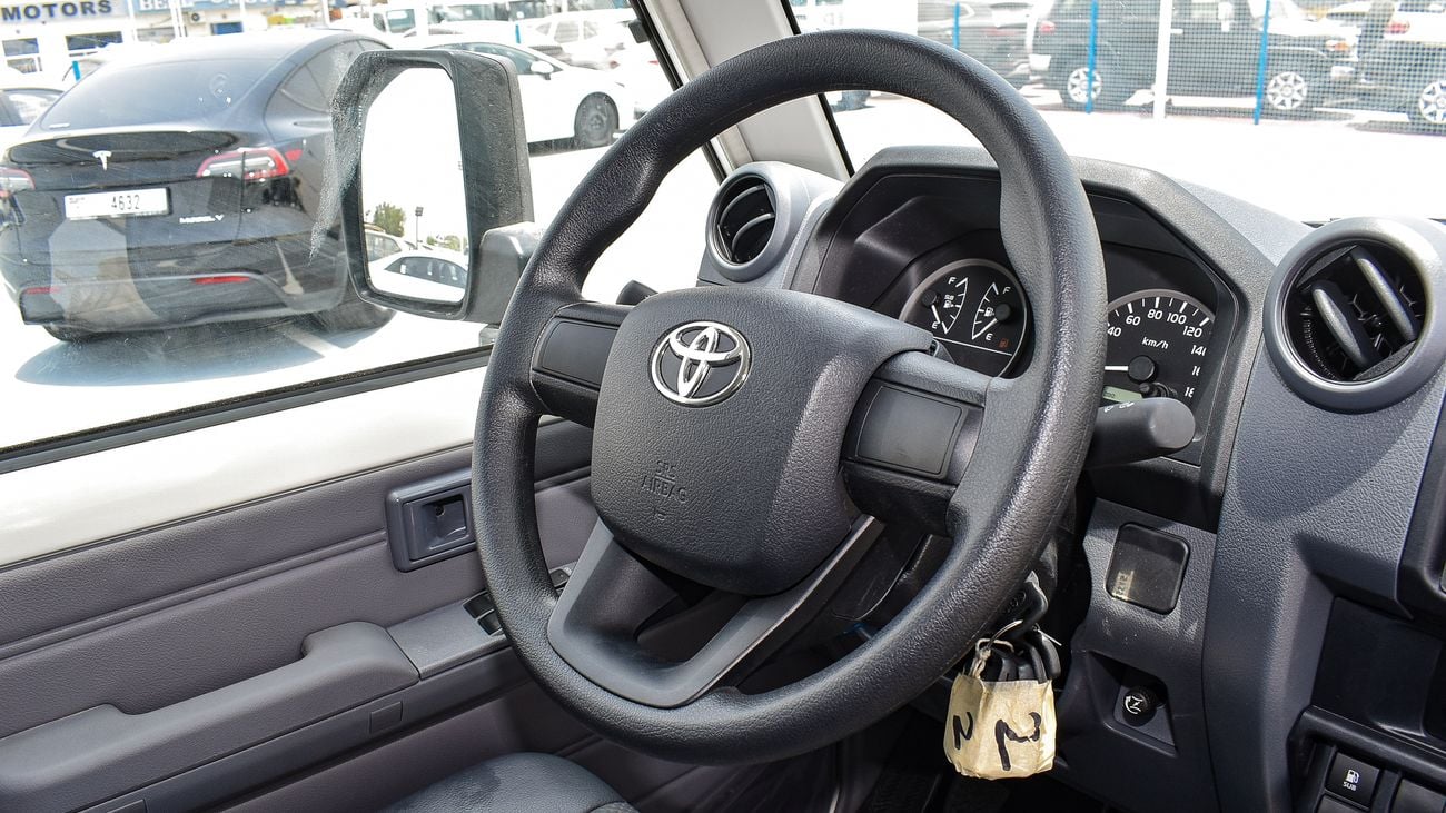 Toyota Land Cruiser Pick Up