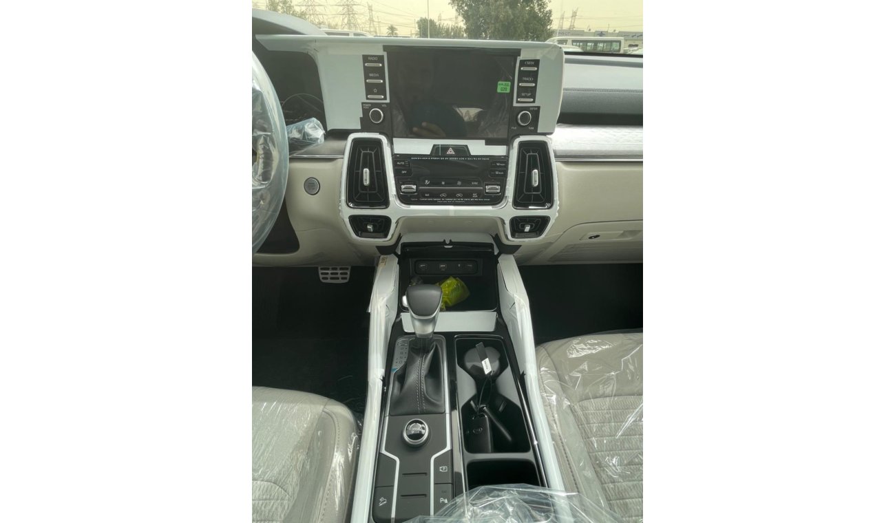 Kia Sorento V6 , FULL OPTION, LEATHER INTERIOR, TOUCH SCREEN, ALLOY WHEELS, WHITE COLOR, ONLY FOR EXPORT