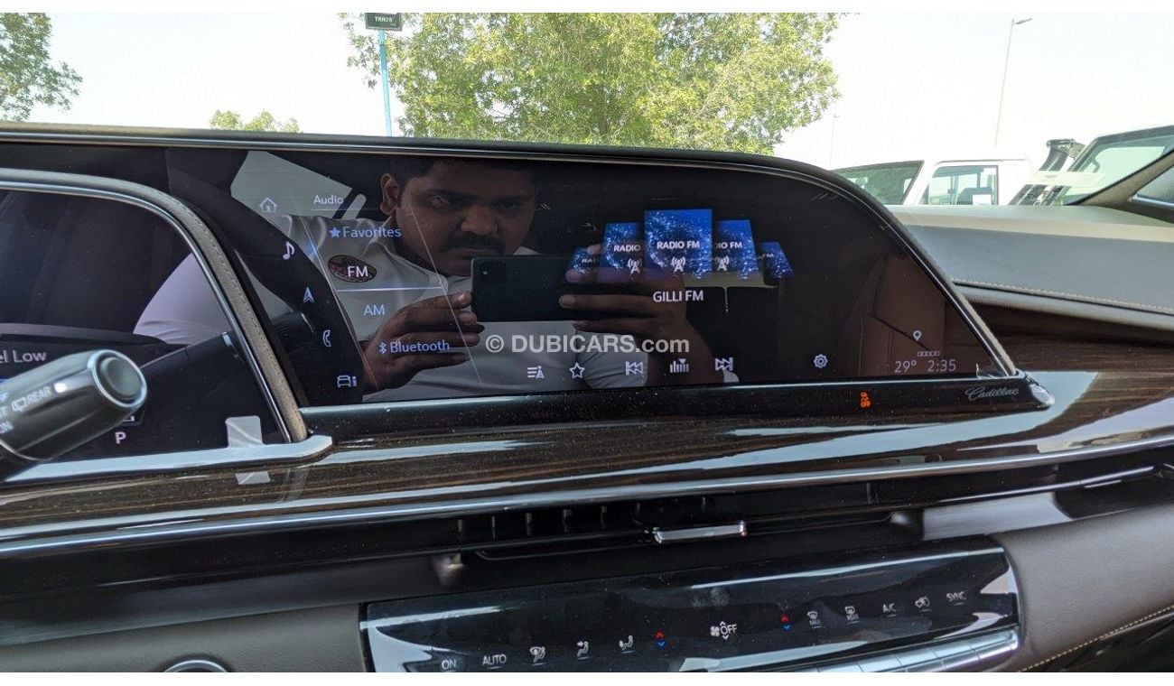كاديلاك إسكالاد ESV 6.2L  4X4 PREMIUM LUXURY