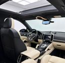 Porsche Cayenne Turbo S 4.8L (570 HP) 2016 Porsche Cayenne Turbo S, Service History, Carbon Fiber Interior, Excellen