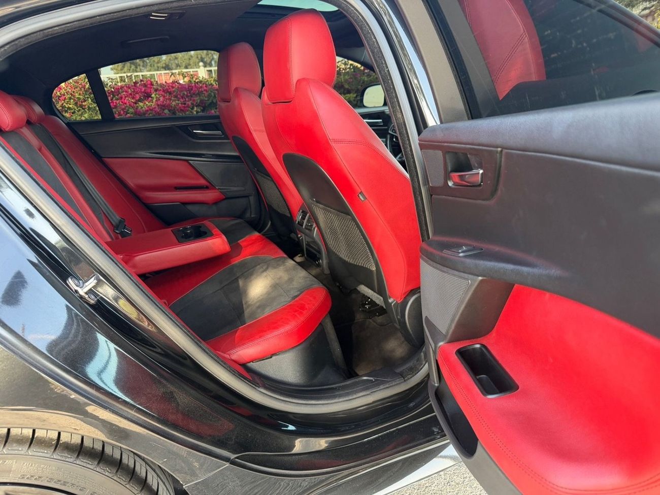 Jaguar XE S 3.0 Supercharged | GCC Specs | Full Service History