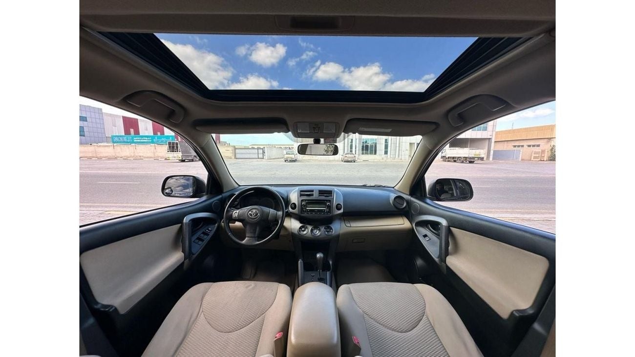 تويوتا راف ٤ تويوتا راف فور   موديل : 2009 المطلوب : 28,000 درهم الممشى : 198,000 كم مواصفات خليجية ، 4 سلندر ،حس