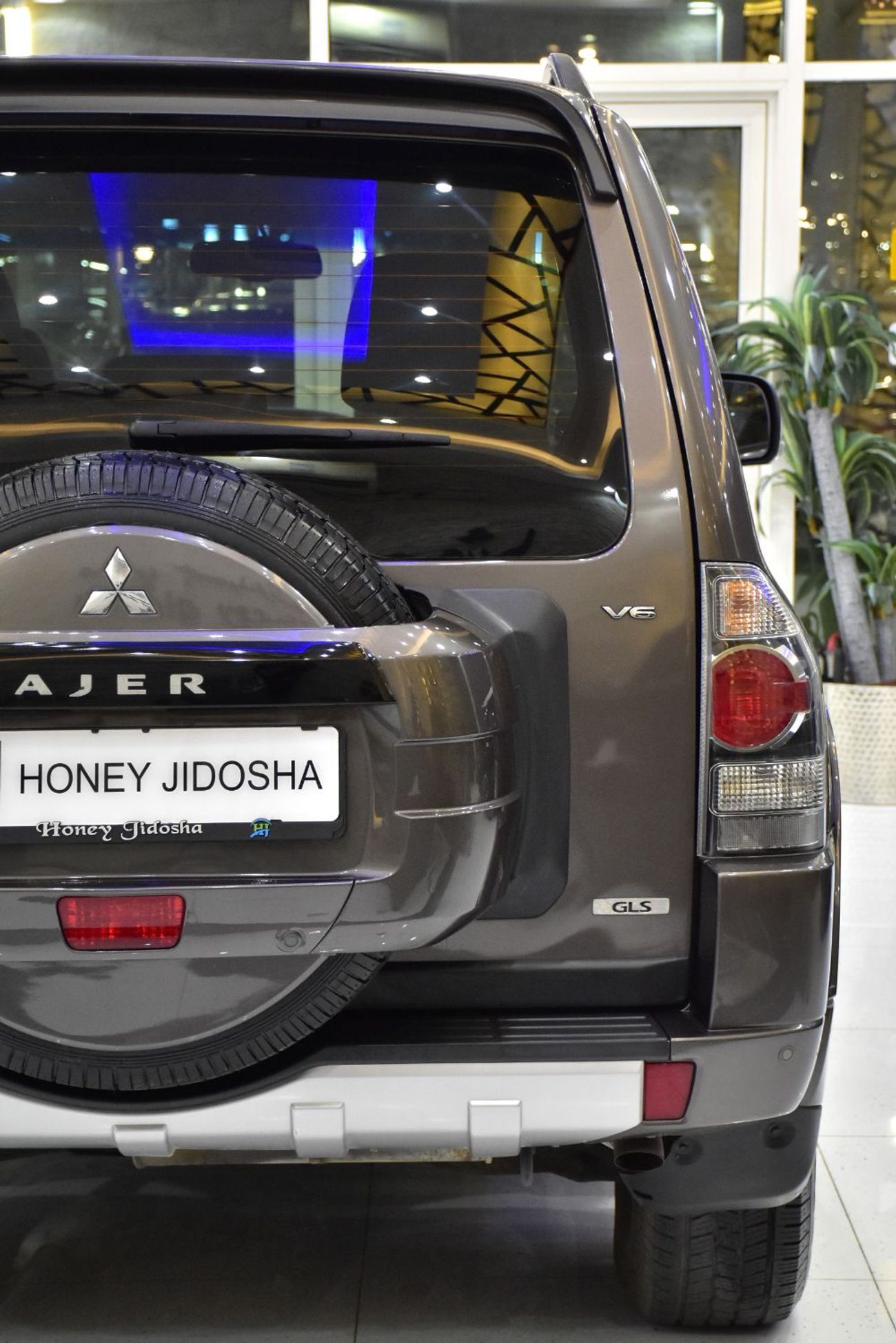 Mitsubishi Pajero EXCELLENT DEAL for our Mitsubishi Pajero GLS 3 Doors ( 2014 Model ) in Brown Color GCC Specs