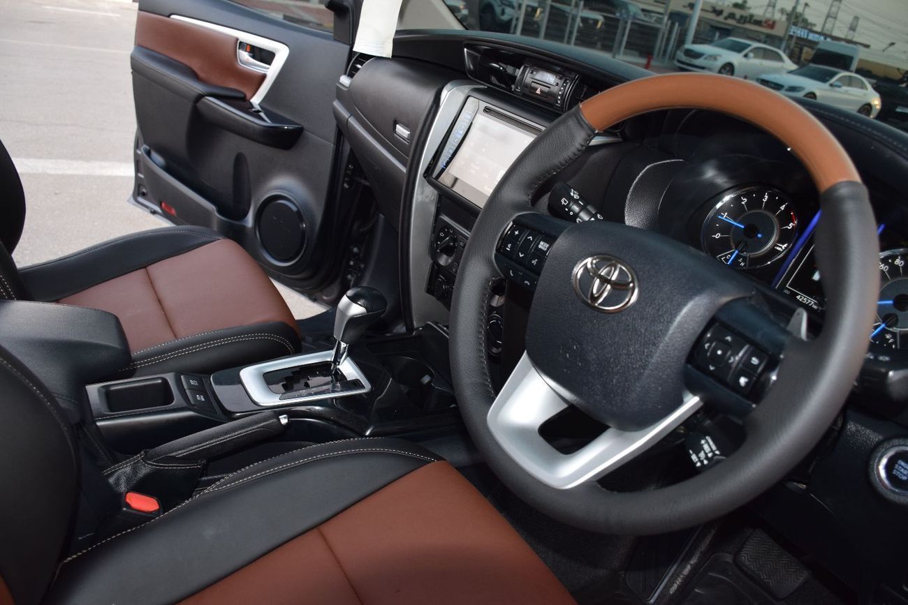 Toyota Fortuner 4X4 Diesel 2.8L (Right Hand)