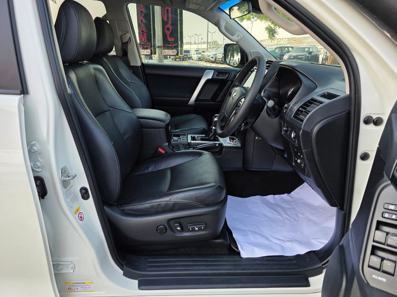 Toyota Prado diesel 2.8 liter automatic gear with back camera leather power seats