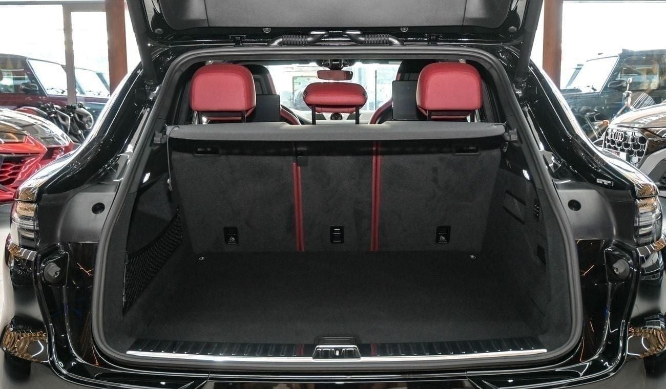 Porsche Cayenne GTS COUPE 2023 V8