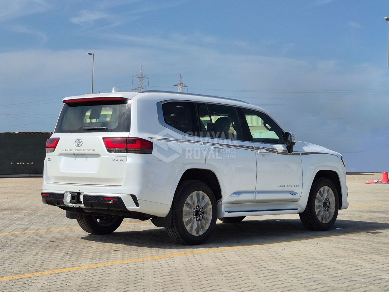 تويوتا لاند كروزر LC300 3.5L TWIN TURBO VXR FULL OPTION PETROL V6 AT 7S 2026MY