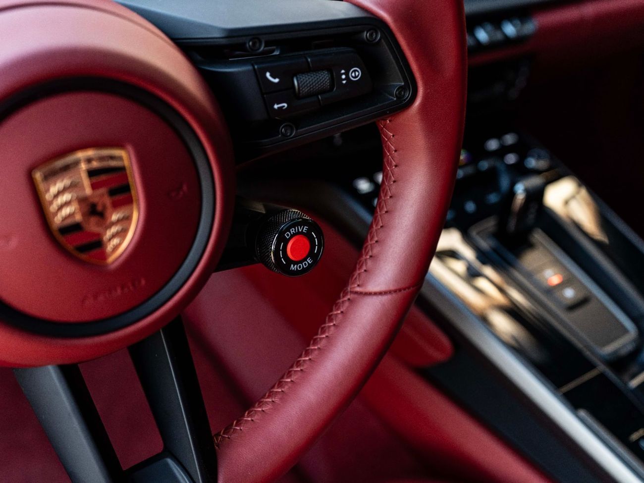 Porsche 911 Carrera 3.0L (444 HP) Coupe