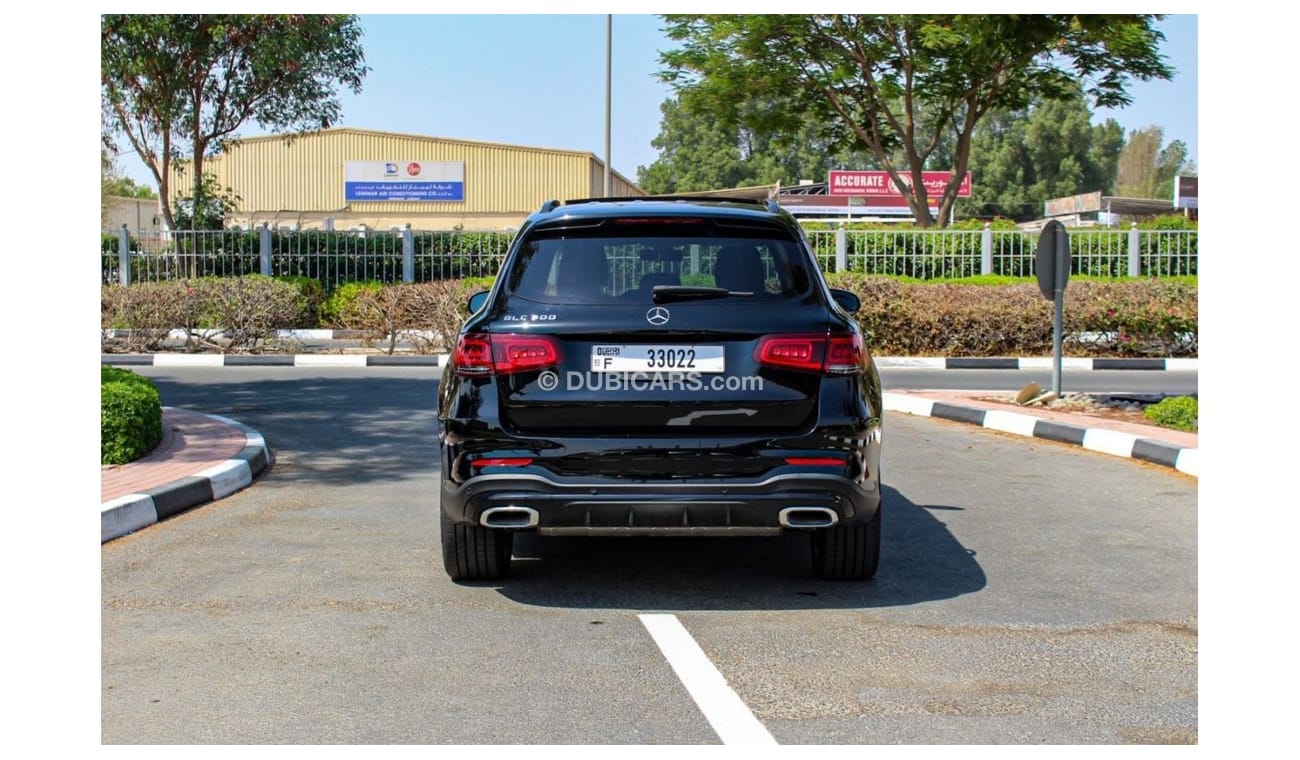Mercedes-Benz GLC 300 4MATIC MERCEDES-BENZ GLC300 2021