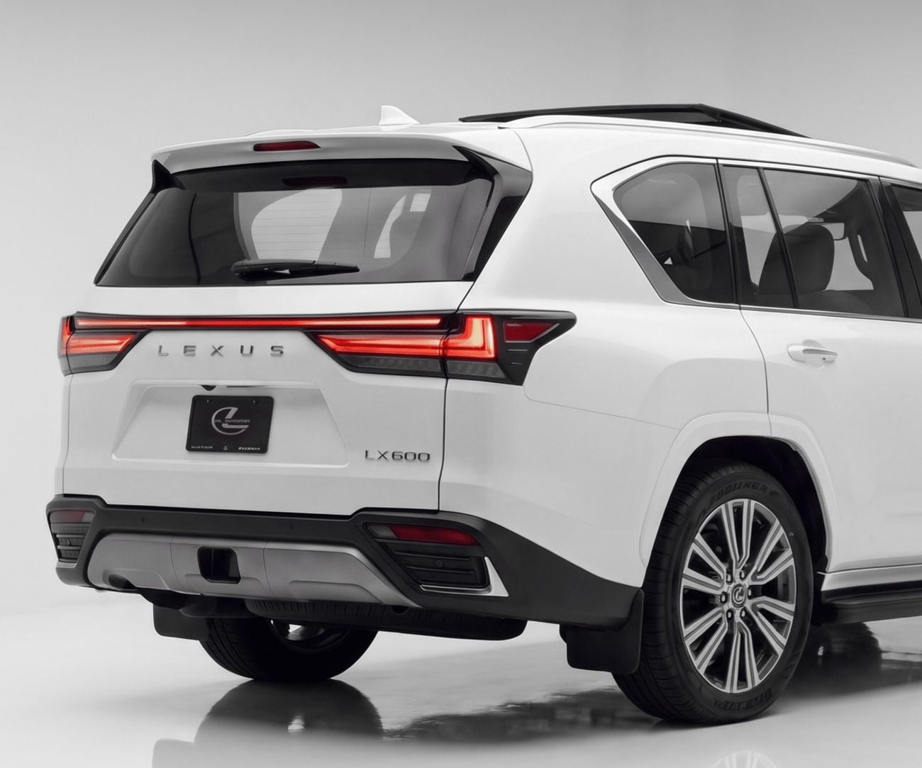 Lexus LX600 SIGNATURE 3.5