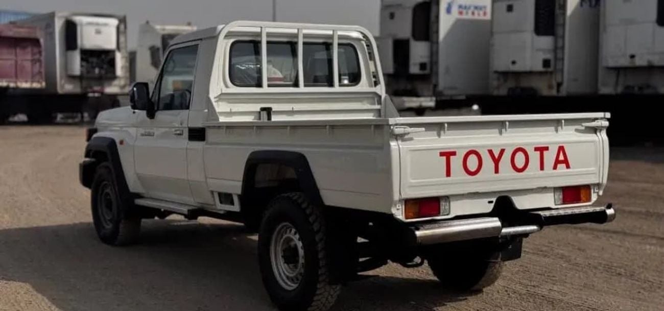 Toyota Land Cruiser Pick Up SC 4.2L