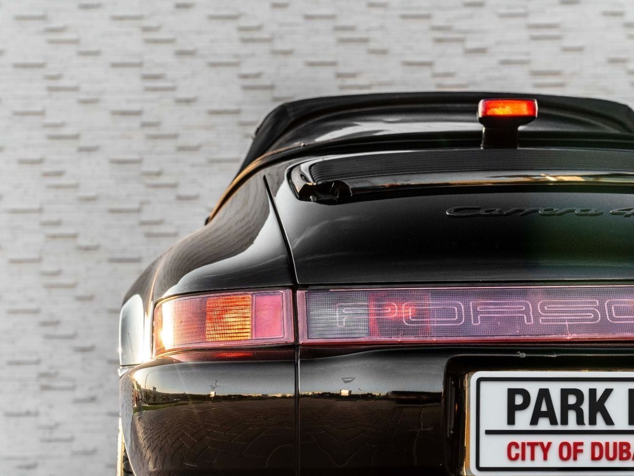 Porsche 911 CARRERA