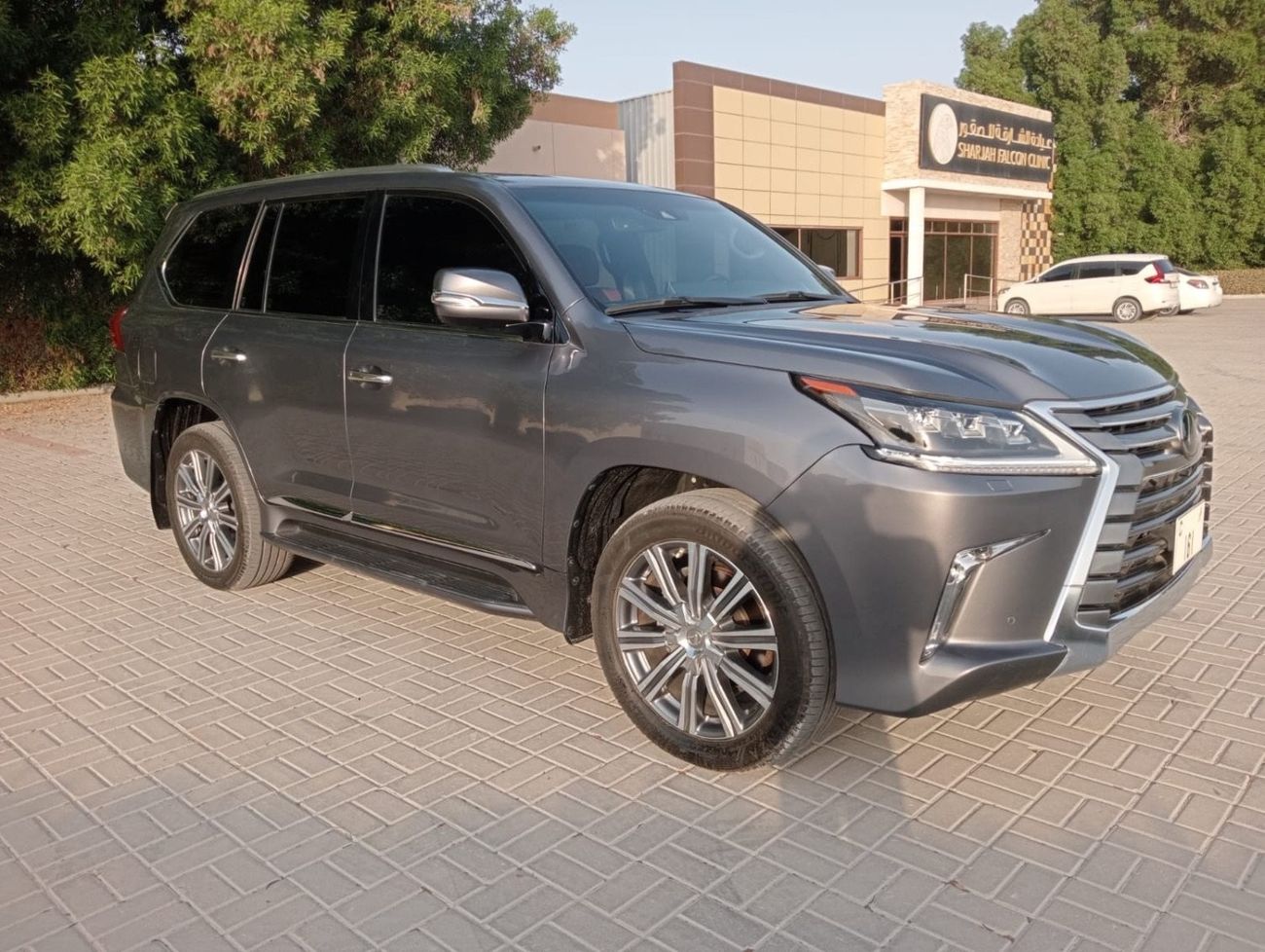 Lexus LX 570 Premium Plus GCC full option