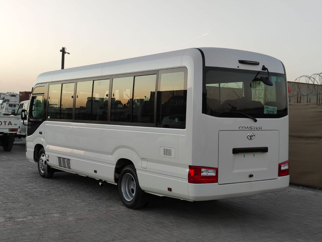 تويوتا كوستر 2025 Toyota Coaster High-Roof 23-Seater (3-Point Seatbelts) 4.0L 4-Cyl Turbo Diesel M/T RWD