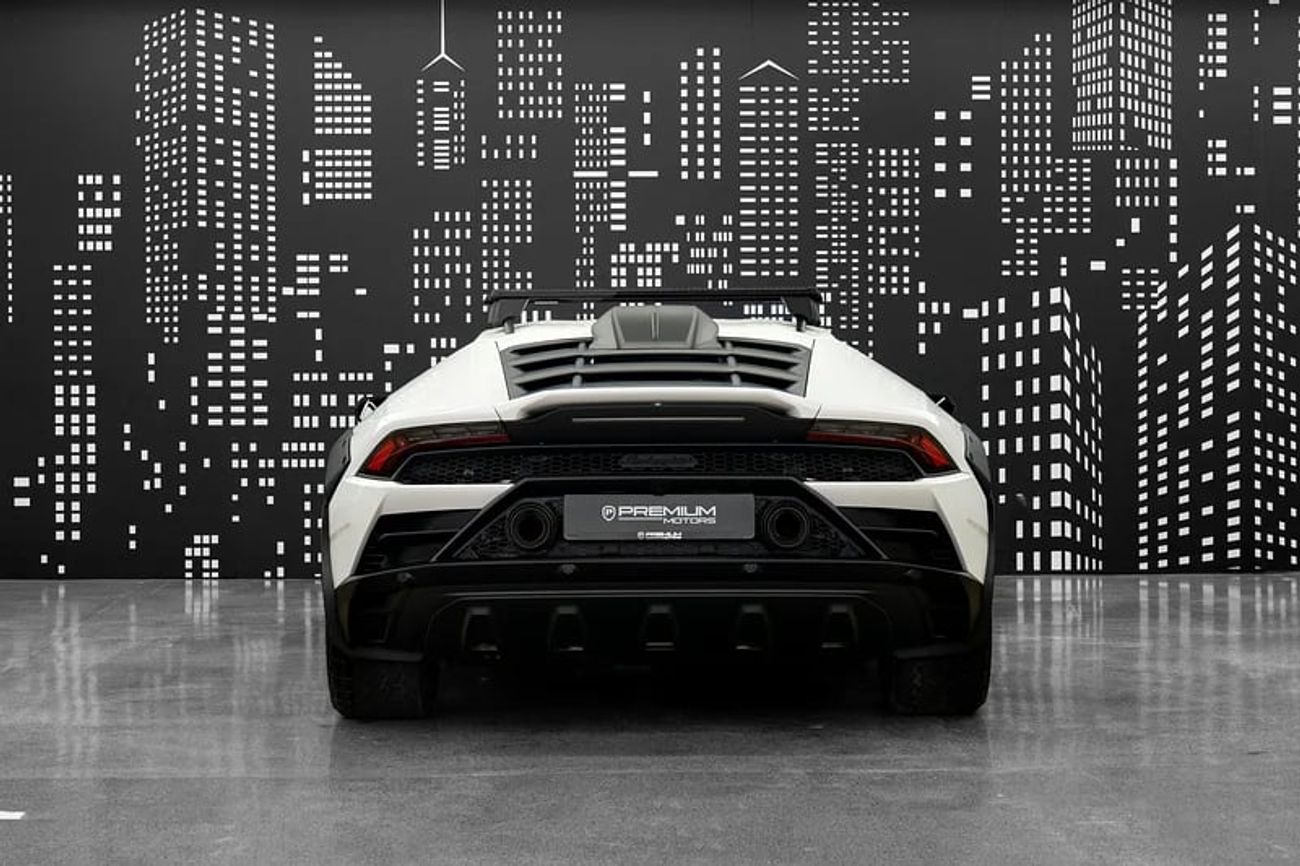 Lamborghini Huracan STERRATO 5.2L V10