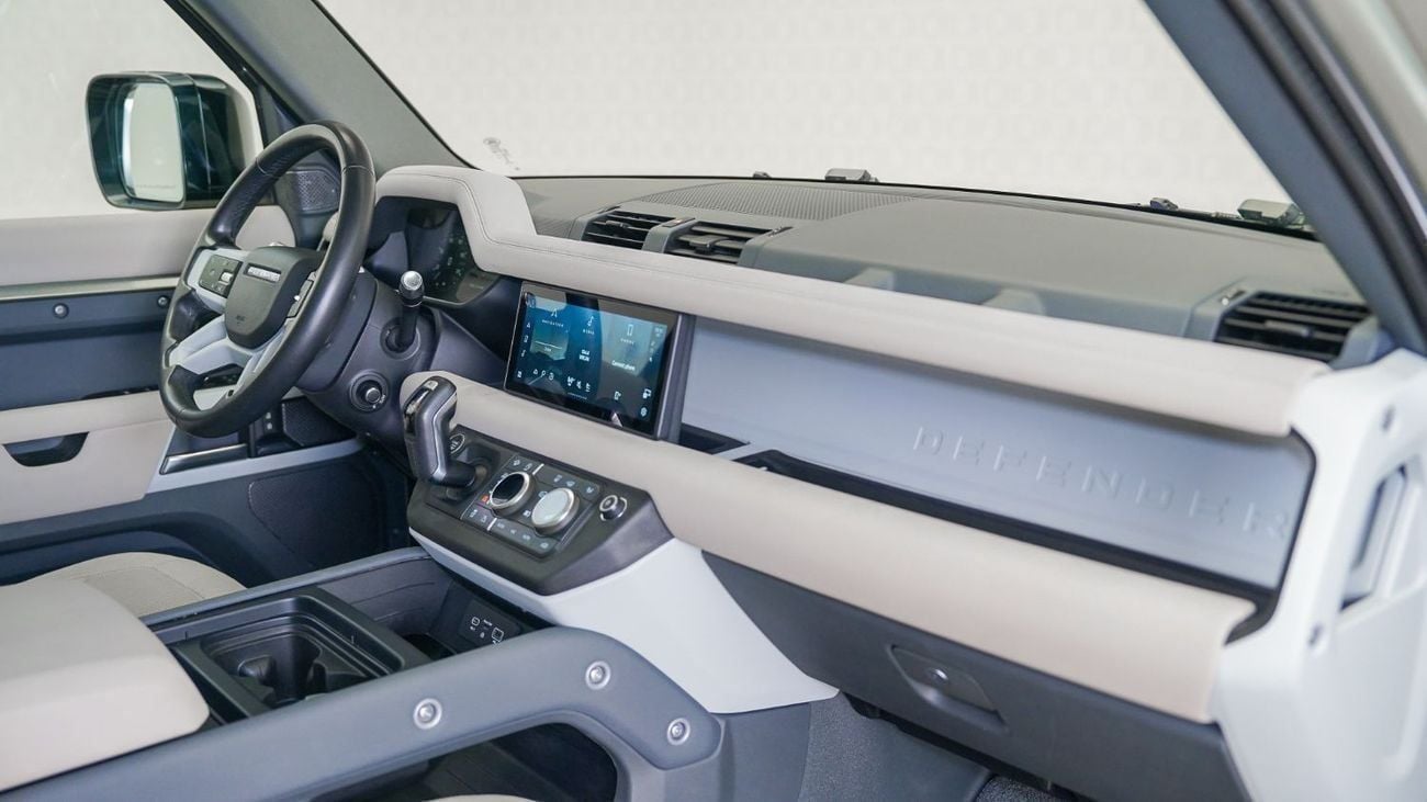 لاند روفر ديفندر P400 110 X-Dynamic HSE 3.0L (5 Seater) UAE's Very Best Example | 2 Years Free Servicing | AED 3,921