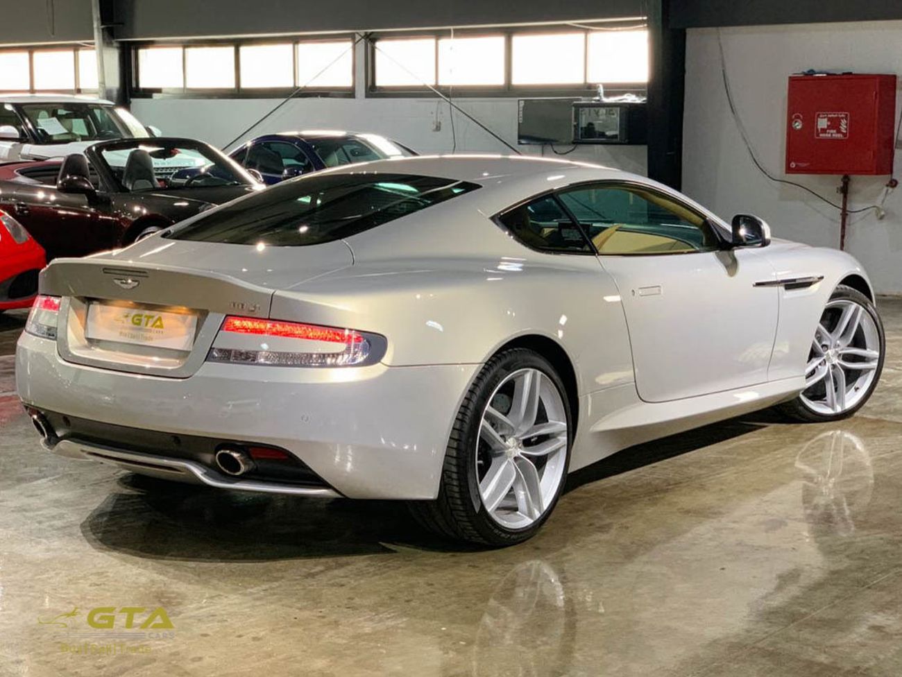 Aston Martin DB9 Stunning Aston Martin 2015, Service History, GCC, Low Kms