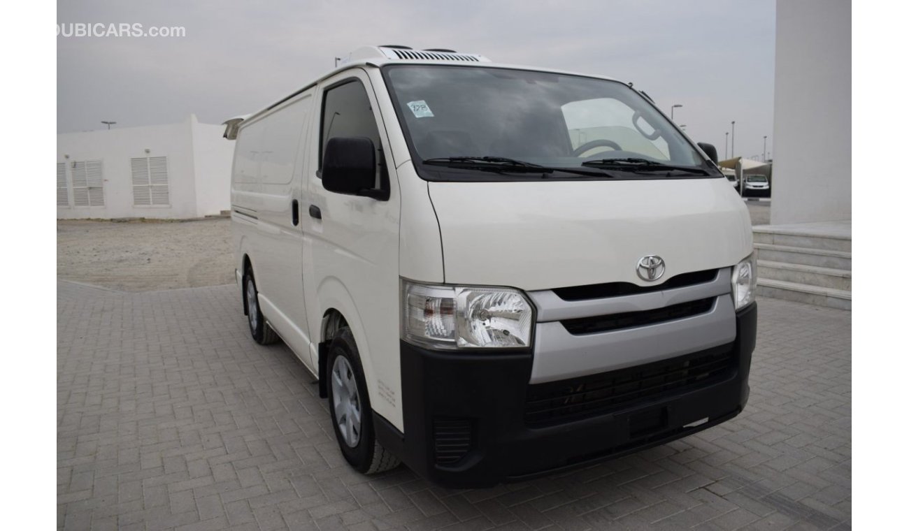 Toyota Hiace GL - Standard Roof Toyota Hiace Chiller, model:2016. Free of accident