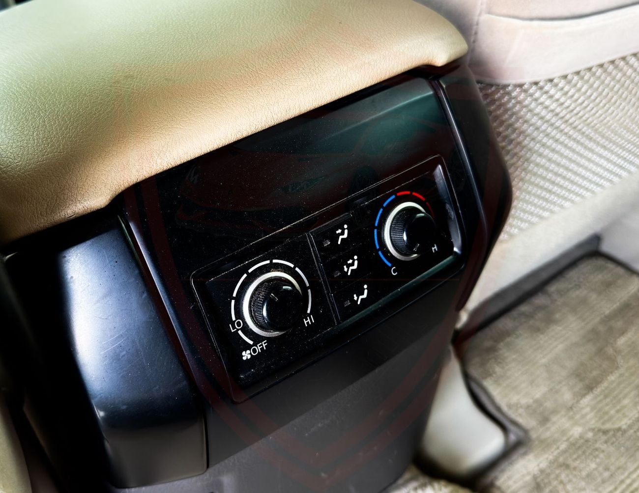 Toyota Prado EXR 4.0L 4WD Toyota Prado | 4.0 L | 2019 | GCC | Accident-Free | In Excellent Condition | 2192 P.M