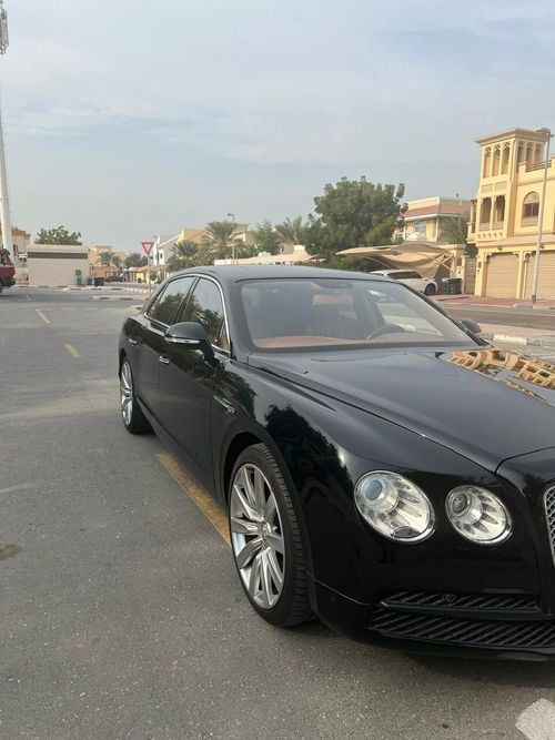 بنتلي فلاينج سبور V8 4L