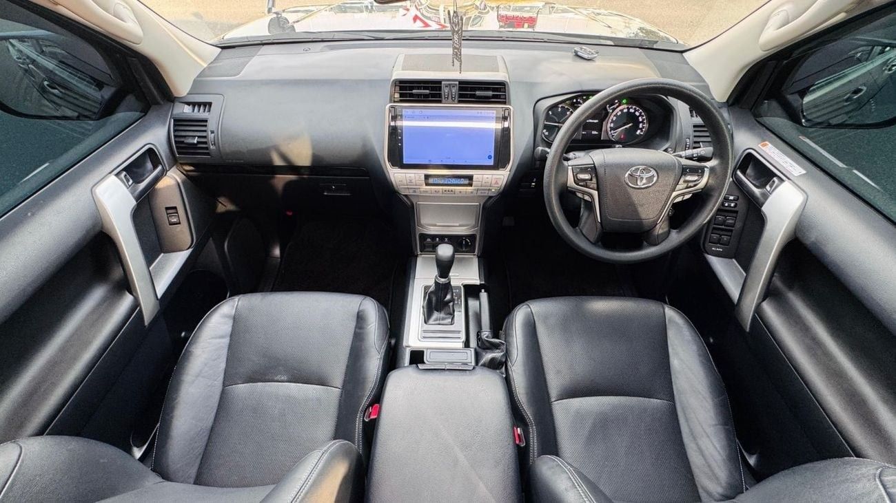 تويوتا برادو PERFECT CONDITION | 2.8L DIESEL ENGINE | PARKING SENSORS | 2020