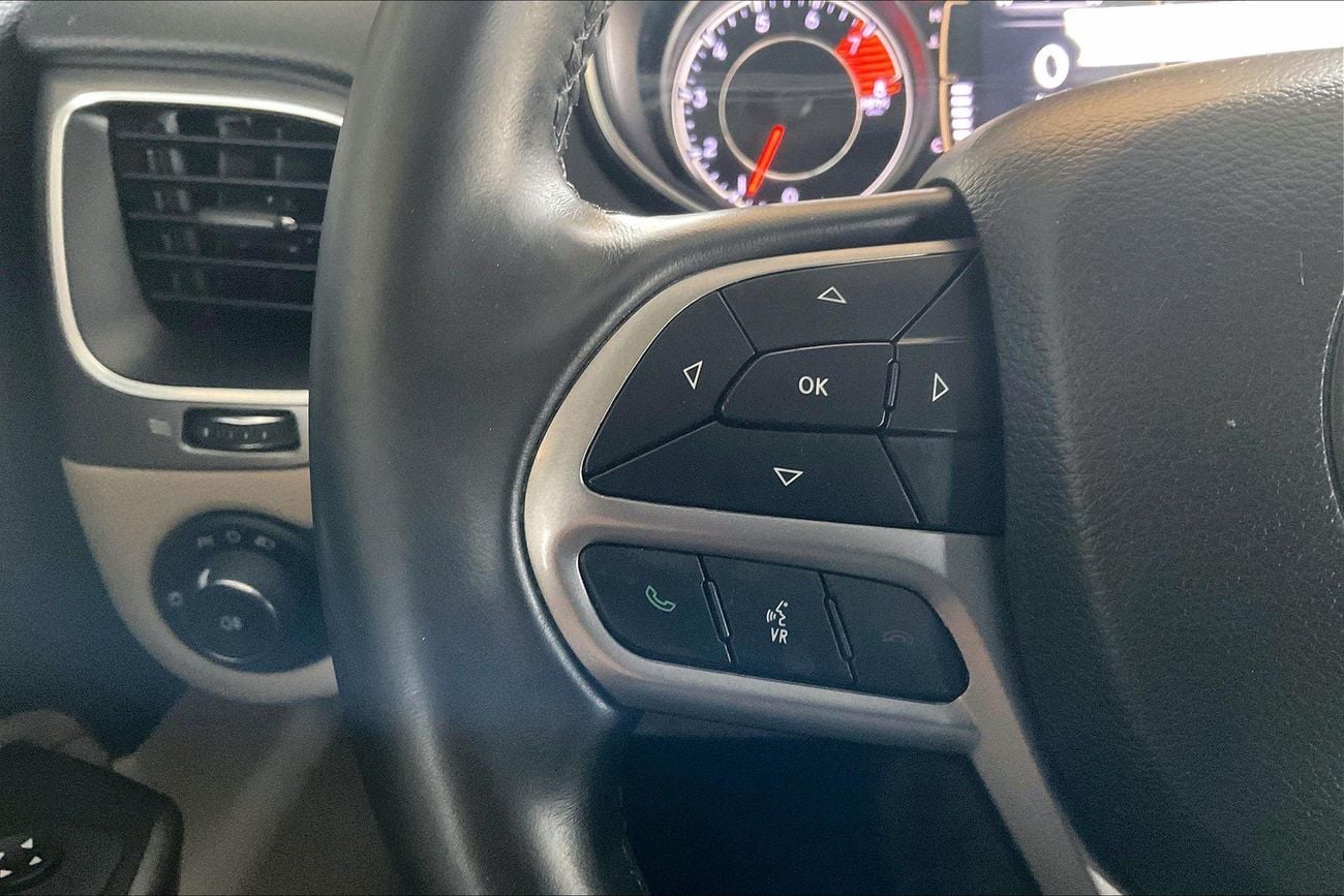 Jeep Cherokee Sport | upto AED 20,000 Ramadan Discount | Guaranteed Warranty | 0 Down Payment