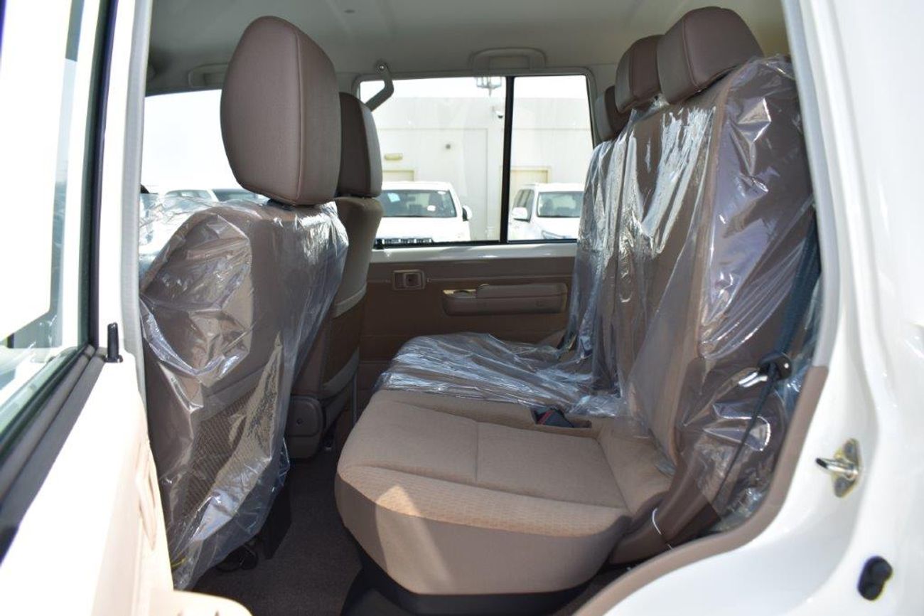 Toyota Land Cruiser 70 76 V8 4.5L Manual Transmission