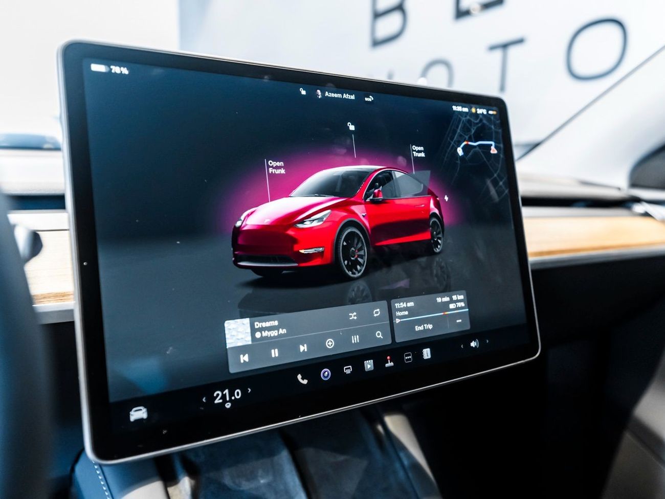 Tesla Model Y 2024 Tesla Model Y Performance, 2027 Tesla Warranty, 2031 Battery Warranty, Low KMs, GCC