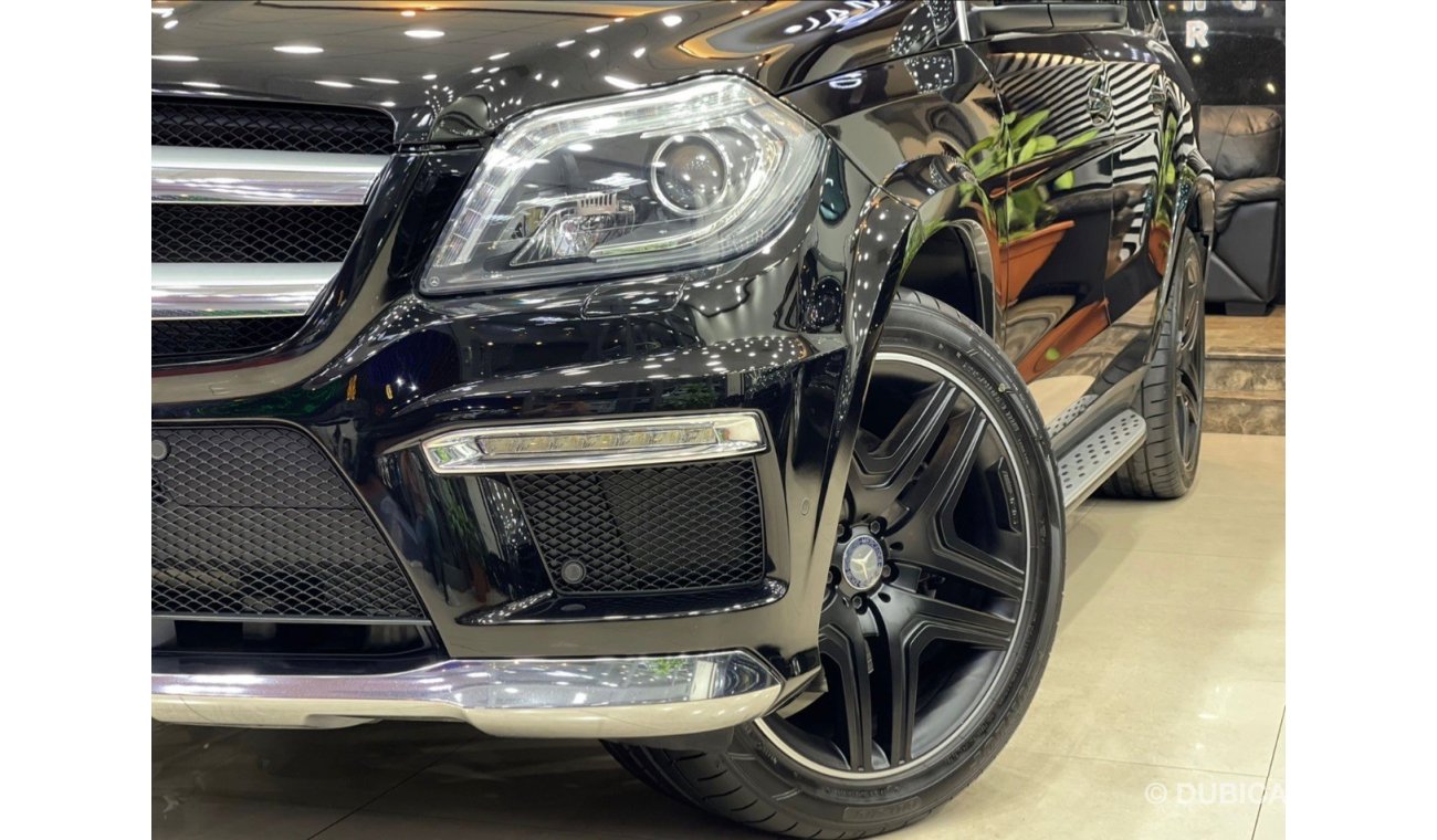 مرسيدس بنز GL 500 Std Mercedes Benz GL500 4MATIC AMG kit GCC 2016 under warranty