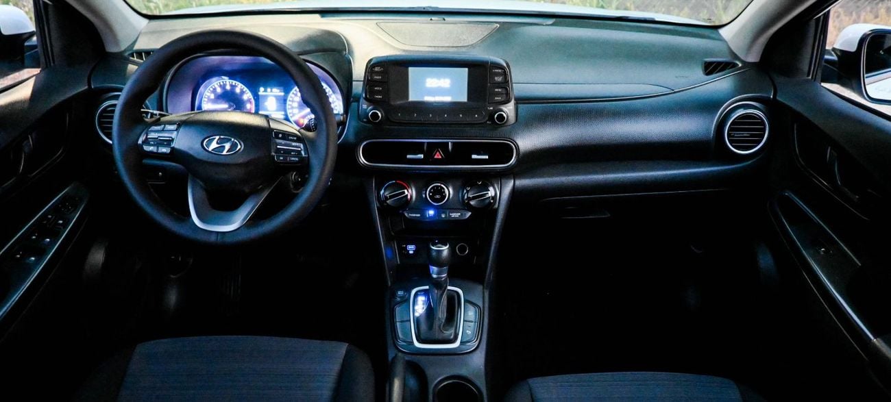 Hyundai Kona Hyundai Kona, GCC specs, 2020 mid-option GLS 2.0L, in excellent condition