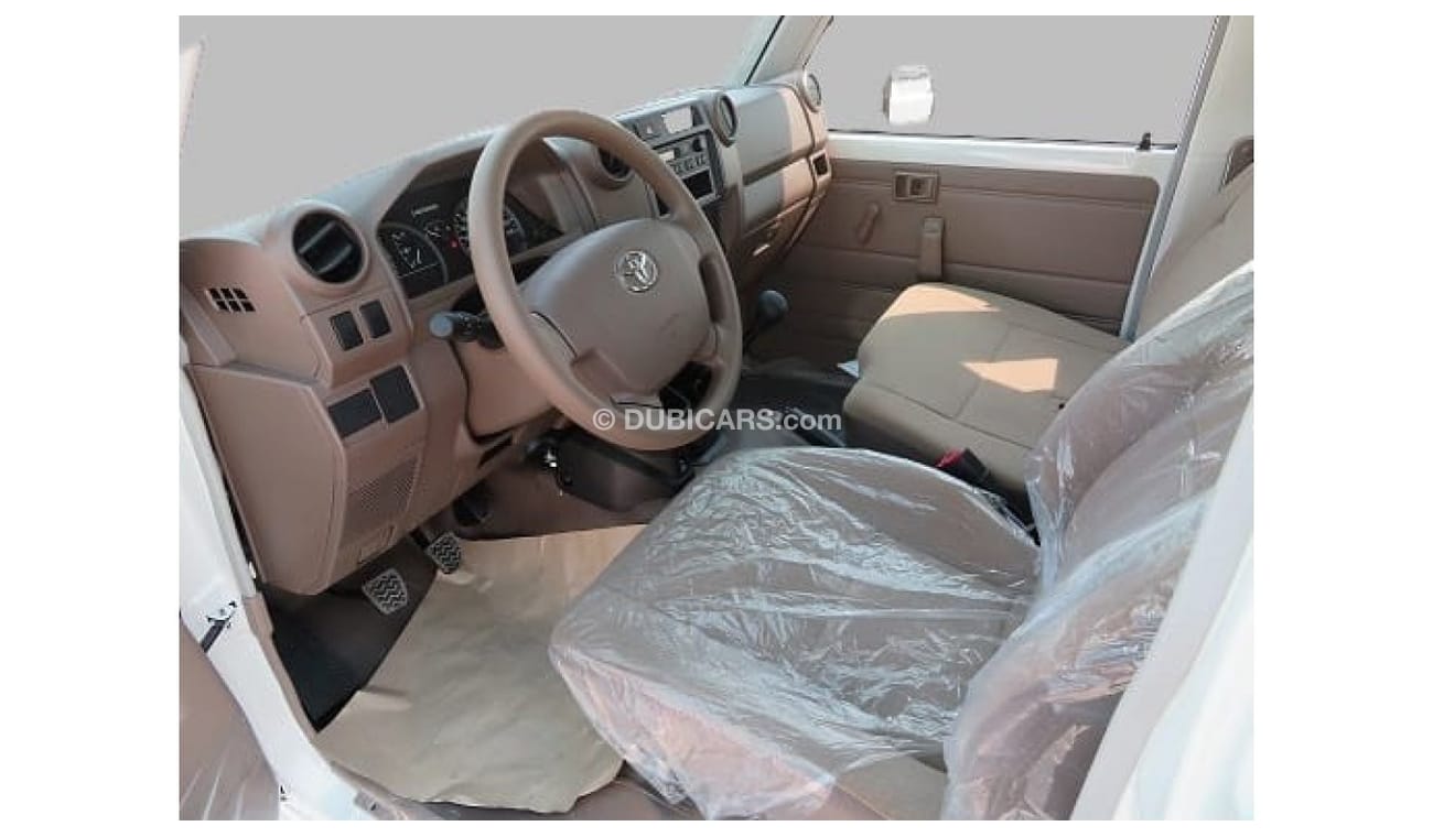 تويوتا لاند كروزر 70 TOYOTA LC HTOP 3 DOOR PETROL V6