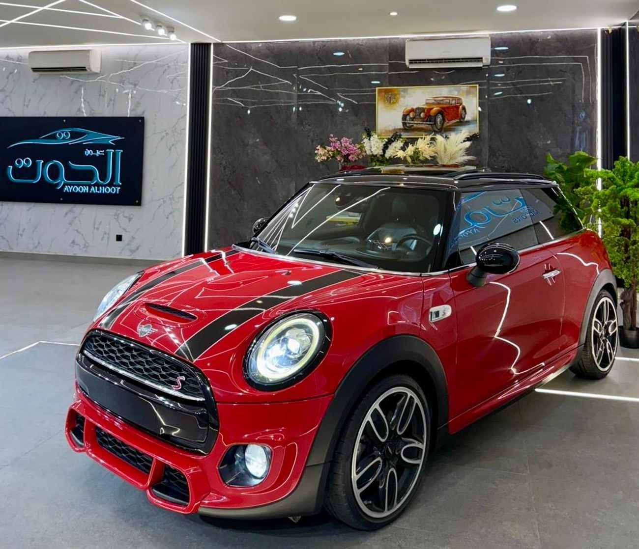 ميني كوبر إس LOVELY MINI COOPER S JCW || GCC || TOP OF THE RANGE || PANORAMIC || ACCIDENTS FREE || LOW MILEAGE