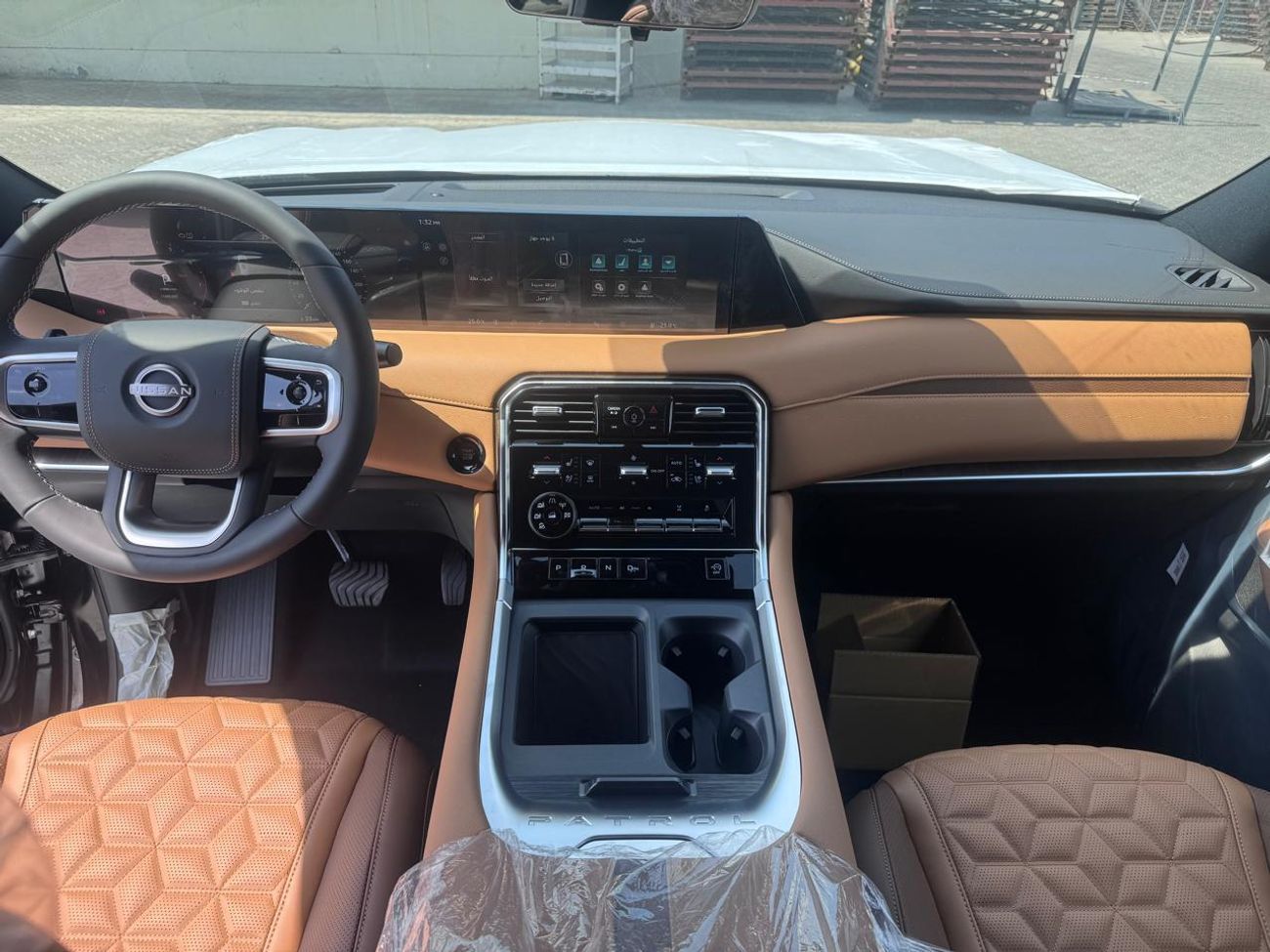 Nissan Patrol SE PLATINUM CITY 3.8L_2026_(BLACK/TAN)