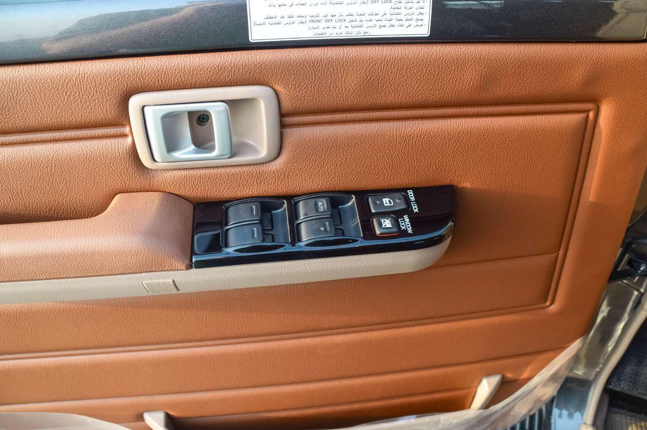 تويوتا لاند كروزر 70 TOYOTA LAND CRUISER 76 4.0L 4WD PETROL SUV 2025