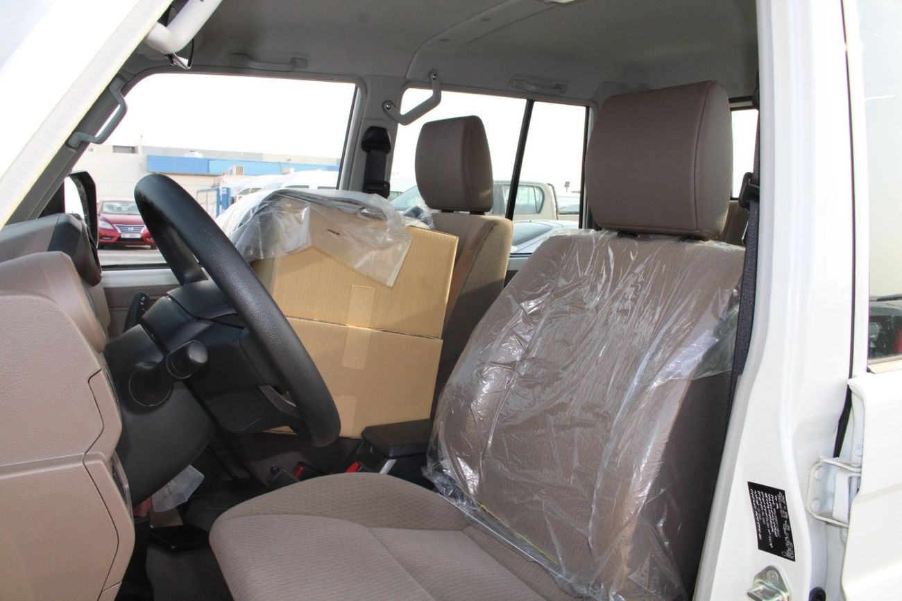 Toyota Land Cruiser Pick Up TOYOTA LANDCRUISER 79 2.8L DIESEL DOUBLE CAB STD E MANUAL