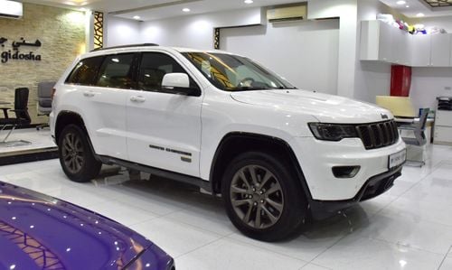 جيب جراند شيروكي LIMITED 75TH عرض ممتاز لسيارة جيب جراند شيروكي ليميتد 4x4 (موديل 2016) باللون الأبيض بمواصفات خليجية