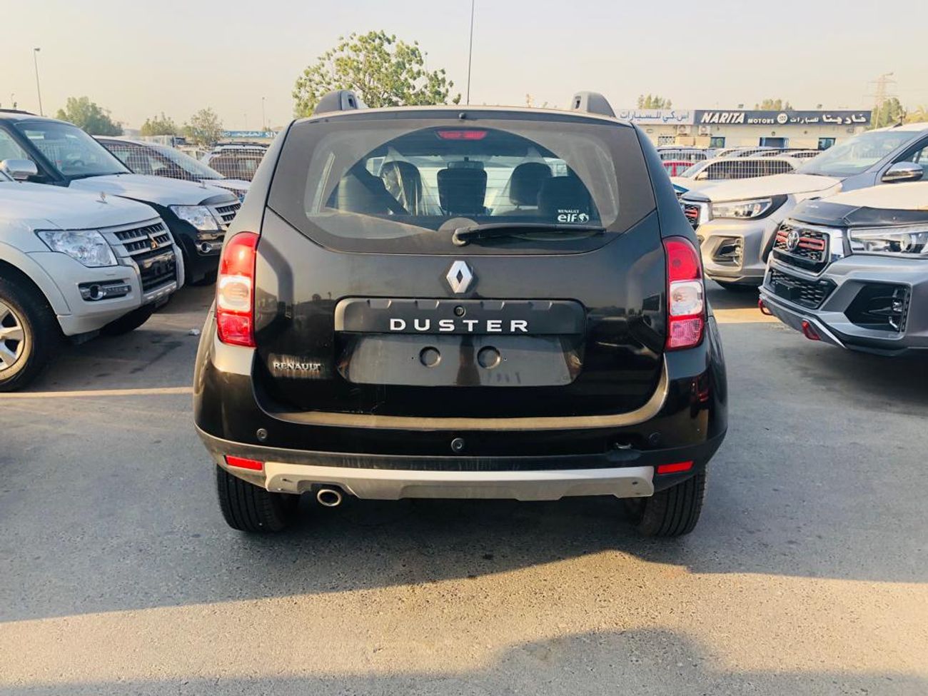 رينو داستر 2.0L LEATHER SEATS + DVD + REAR CAMERA + MP3 INTERFACE