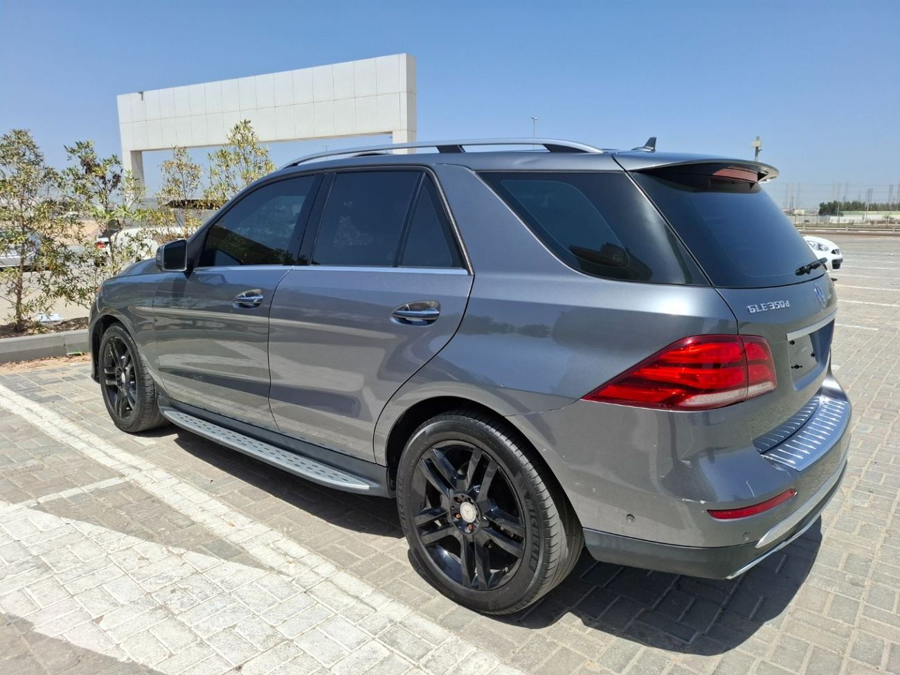 مرسيدس بنز GLE 350 Mercedes-Benz GLE350d 2018 full option