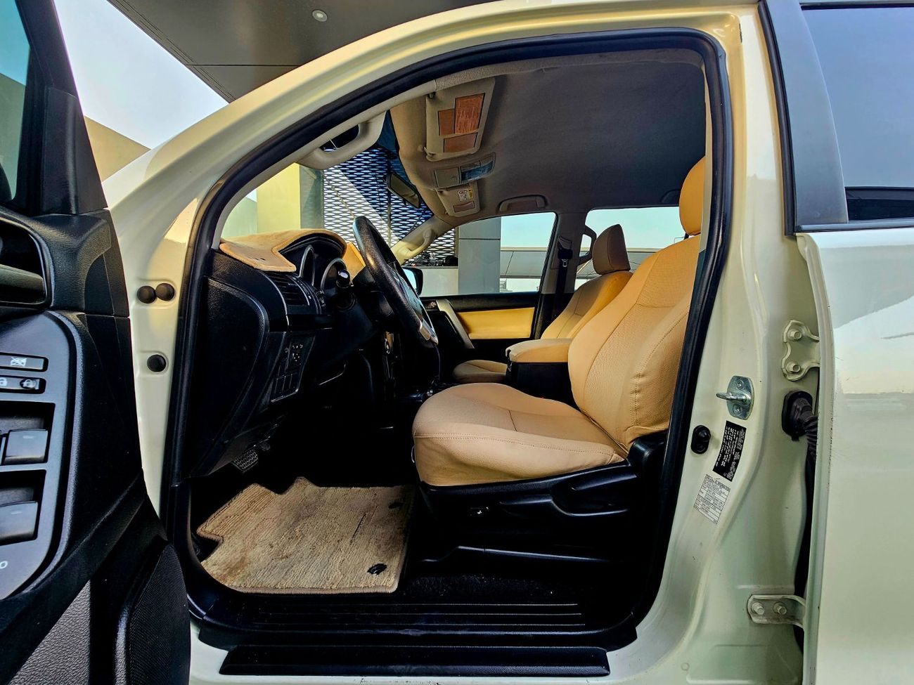 Toyota Prado TXL/ LEATHER SEATS/ DVD/ EXCELLENT CONDITION