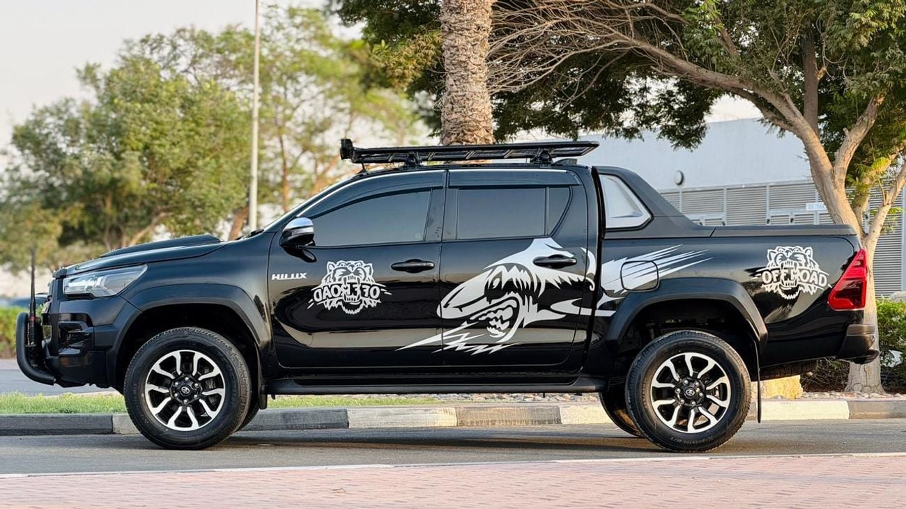 Toyota Hilux MODIFIED TO ROCCO GR SPORTS | NUDGE BAR | AUTO TRANSMSSION | LEATHER SEATS | JBL MULTIMEDIA SCREEN A